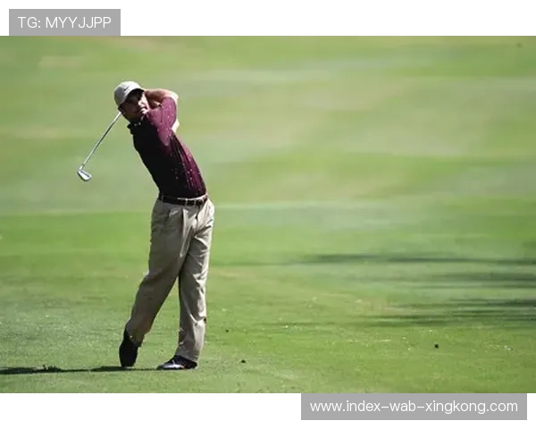 日本高尔夫公开赛决赛精彩纷呈，列强激烈角逐，日本高尔夫冠军